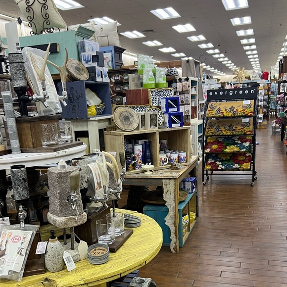 Buc-ee's Live Show Listing - Picture 11 of 12